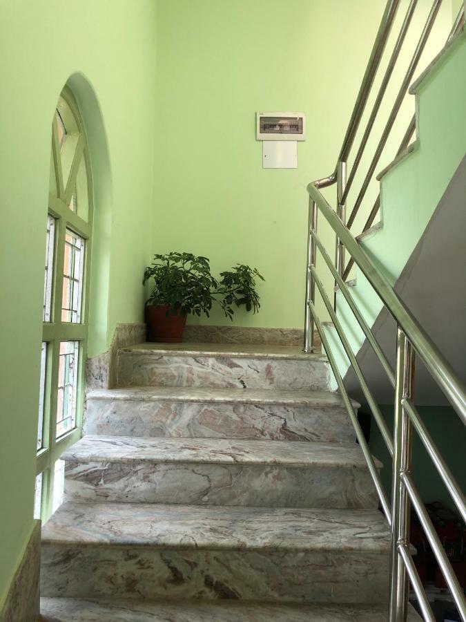 Hotel Blue Magnet Покхара Экстерьер фото